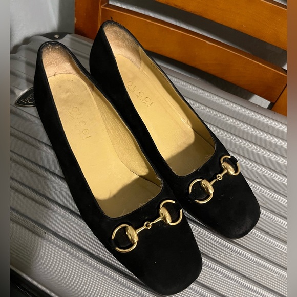 Gucci Black Heels with Gold Accents - Picture 3 of 14